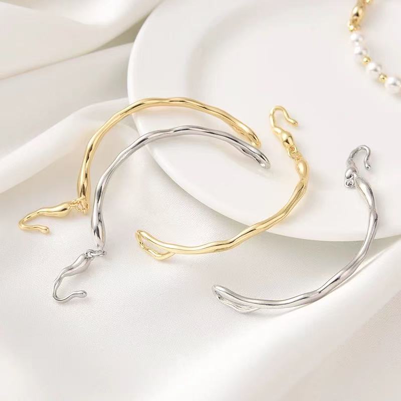Flowform Bangle Frame