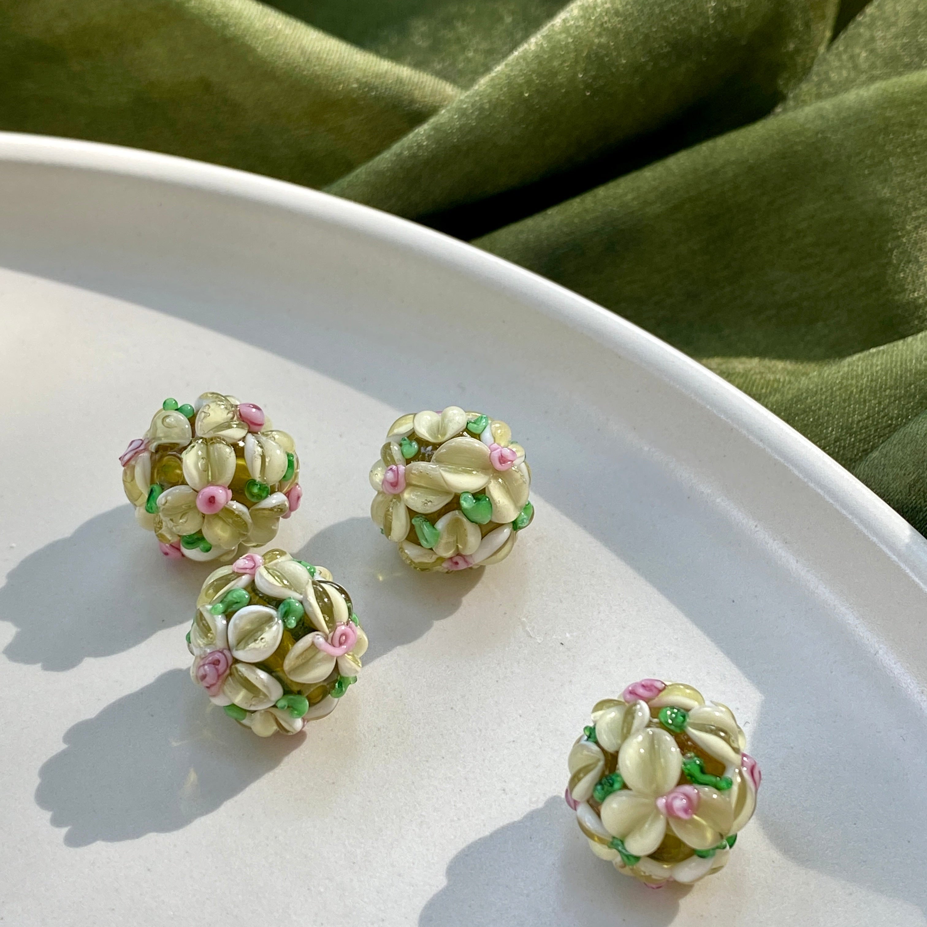 Hydrangea Glass Beads